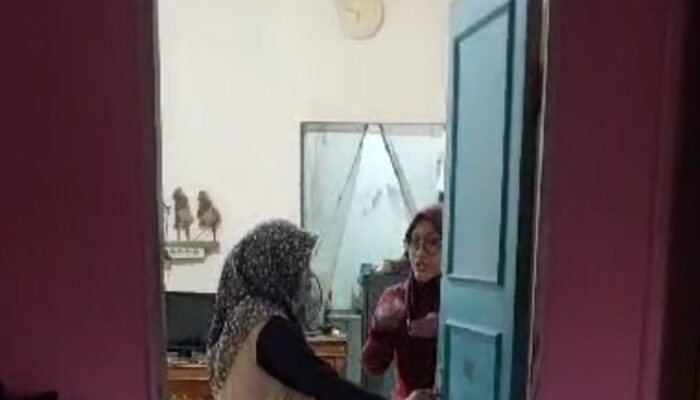 Pembobolan Mengerikan di Villa Tomang Baru, Pelaku Diduga Ibu-Ibu