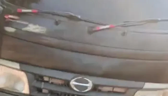 Supir Truk Sampah Ugal-ugalan di Jalan Sempit, Nyaris Adu Fisik dengan Pengendara Motor